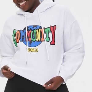 Forever 21 Community crop sweatshirt
56 inches sleeve to sleeve